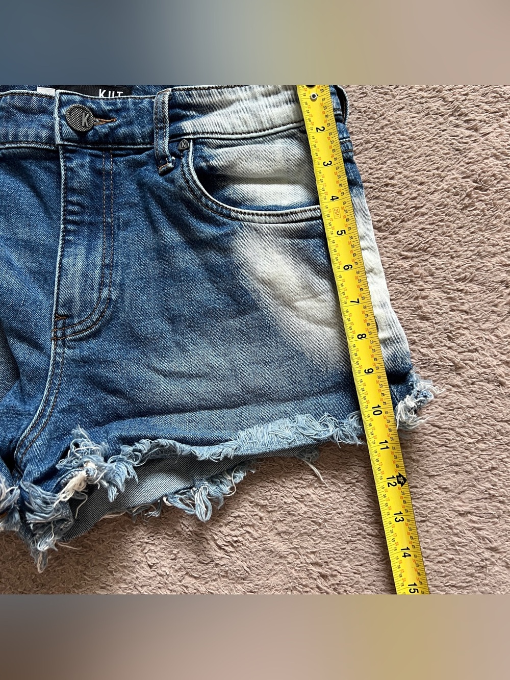 Kut from the Kloth Jane High Rise Short Preppy Minimalist Distressed Biker Sz 8 - Picture 4 of 6